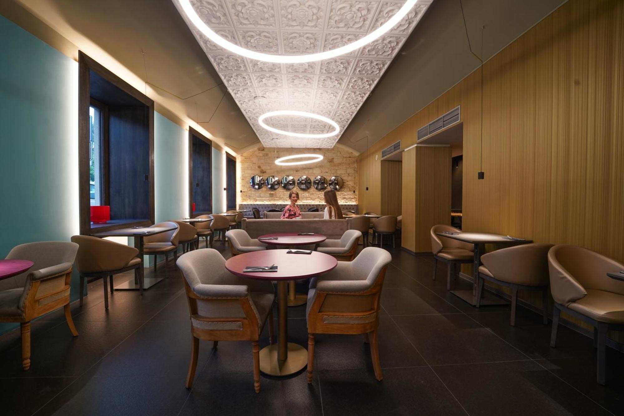 Hotel 987 Design